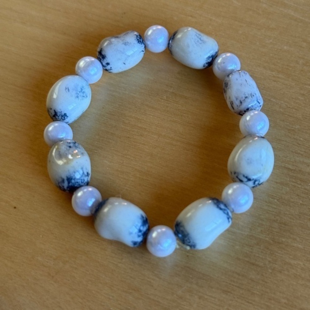 White and Black Beaded Bracelet